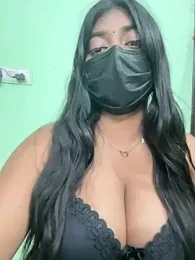Ishaani_0 webcam stripchat model stream image