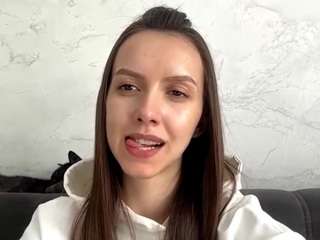 saranjastrebski webcam camsoda model stream image