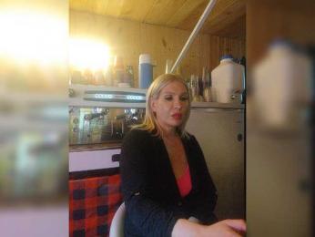 Katriona webcam model stream image