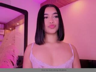 Chloe Monroeee webcam model stream image