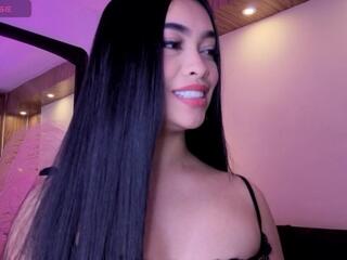 Chloe Monroeee webcam model stream image