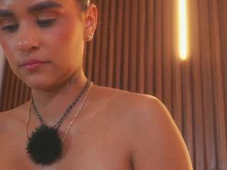 alana-haze webcam model stream image