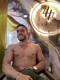 axel_tone webcam model stream image