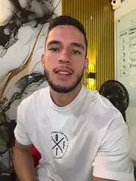axel_tone webcam model stream image