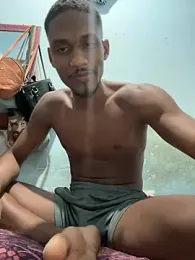 lisergio02 webcam stripchat model stream image
