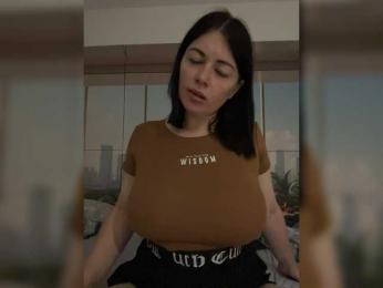 Brenda_KiSKA webcam model stream image