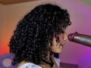 dani-moore webcam model stream image