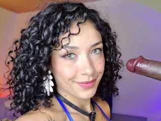 dani-moore webcam model stream image