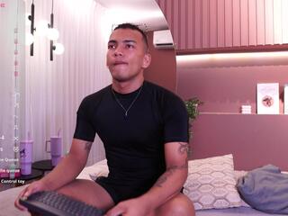 Rafael Leonn webcam model stream image