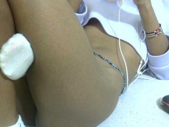Cuteavril webcam model stream image
