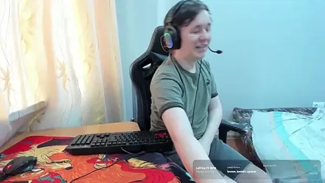 iliaskrislove webcam stripchat model stream image