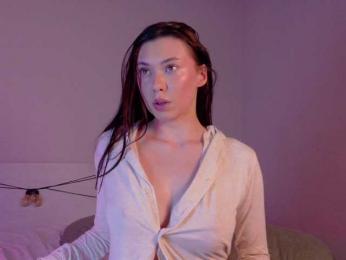 gwenonline webcam bongacams model stream image