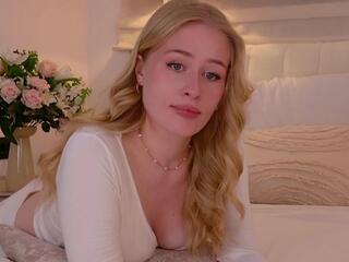 Juliajae webcam model stream image