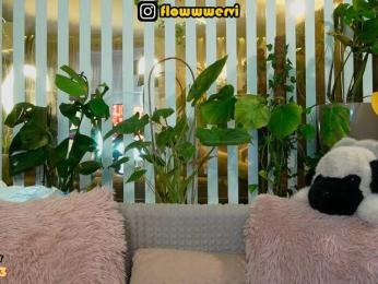 FlowwwerGirl webcam bongacams model stream image