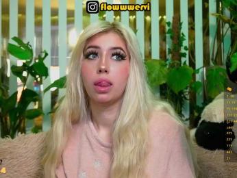 FlowwwerGirl webcam bongacams model stream image