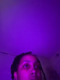 Honeydripping webcam model stream image