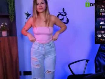 luckybabymeow webcam model stream image