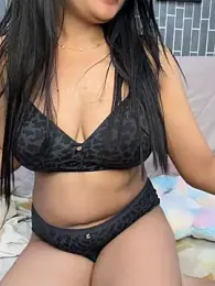 escape_with_me webcam model stream image