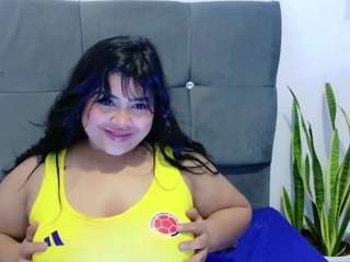 ema-foxyy webcam model stream image