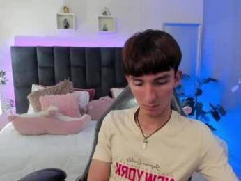 jake_evanss_ webcam model stream image