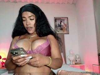 saamytits webcam camsoda model stream image