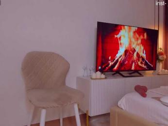 Maarymur webcam model stream image