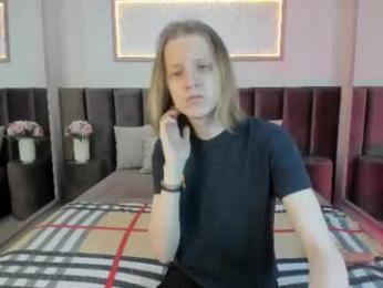 _veliar_ webcam model stream image