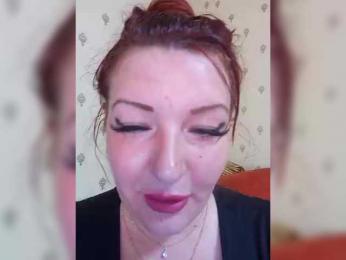 MiaLovely webcam model stream image