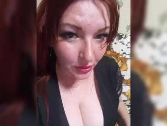 MiaLovely webcam model stream image