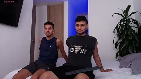 Two_sinzXX webcam model stream image