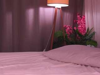 trinatinkle webcam model stream image