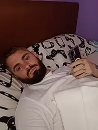RaduuuxXx webcam stripchat model stream image