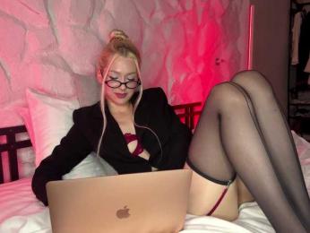 leilaelli webcam model stream image