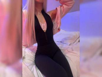 PauLiiine webcam bongacams model stream image