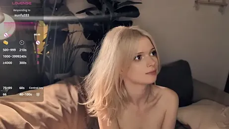 LaureMestler webcam model stream image