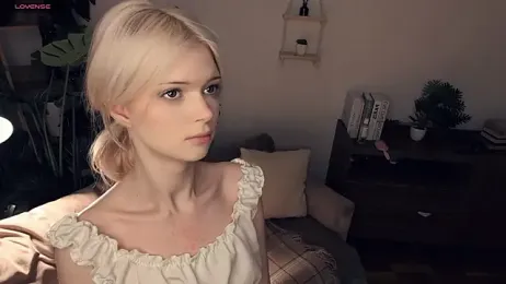 LaureMestler webcam model stream image