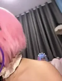 qiqi_x webcam stripchat model stream image
