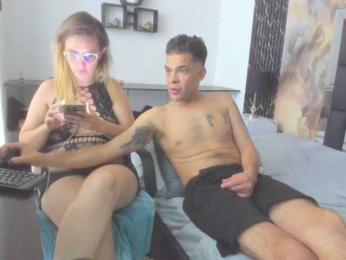 MiaAndErick webcam model stream image