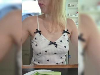 MaryWoooW webcam model stream image