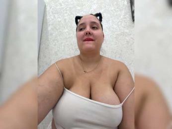 Alisaay webcam bongacams model stream image