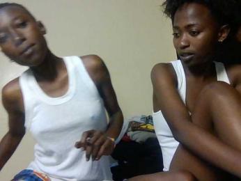 Creamyswee webcam bongacams model stream image