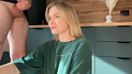 Adelovenick webcam model stream image