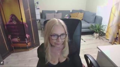 Sofia_xLOVE webcam model stream image