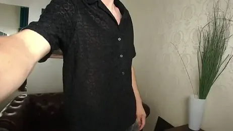KyloEast webcam model stream image