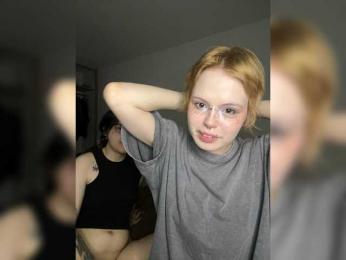 MiaAndAlicee webcam bongacams model stream image