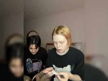 MiaAndAlicee webcam bongacams model stream image