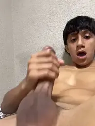 andrerios28g07 webcam model stream image