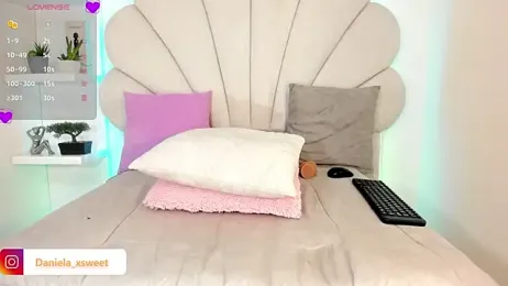 Danielaangelina webcam stripchat model stream image