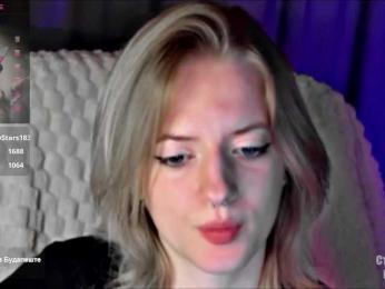 HeyAlise webcam model stream image