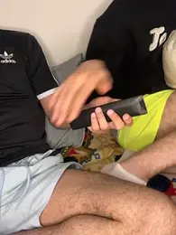 HitShelf webcam model stream image